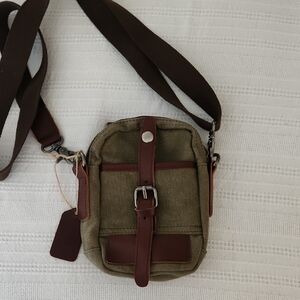 Vagabond/Vagarant Traveler Crossbody Bag For Women Or Men. Olive Green & Brown